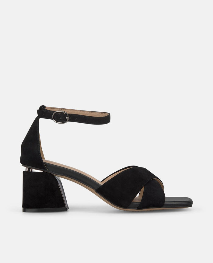 SANDALIA CLASICA TIRAS