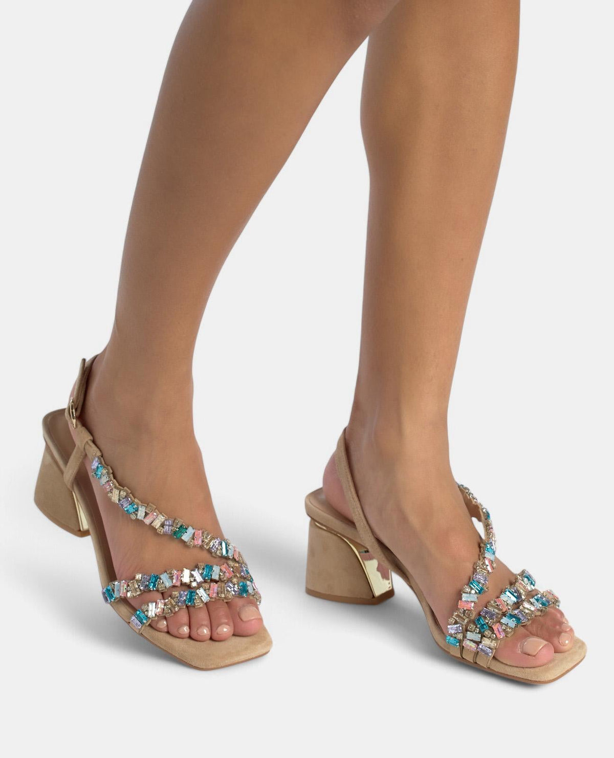 SANDALIA TACÓN TIRAS JOYA